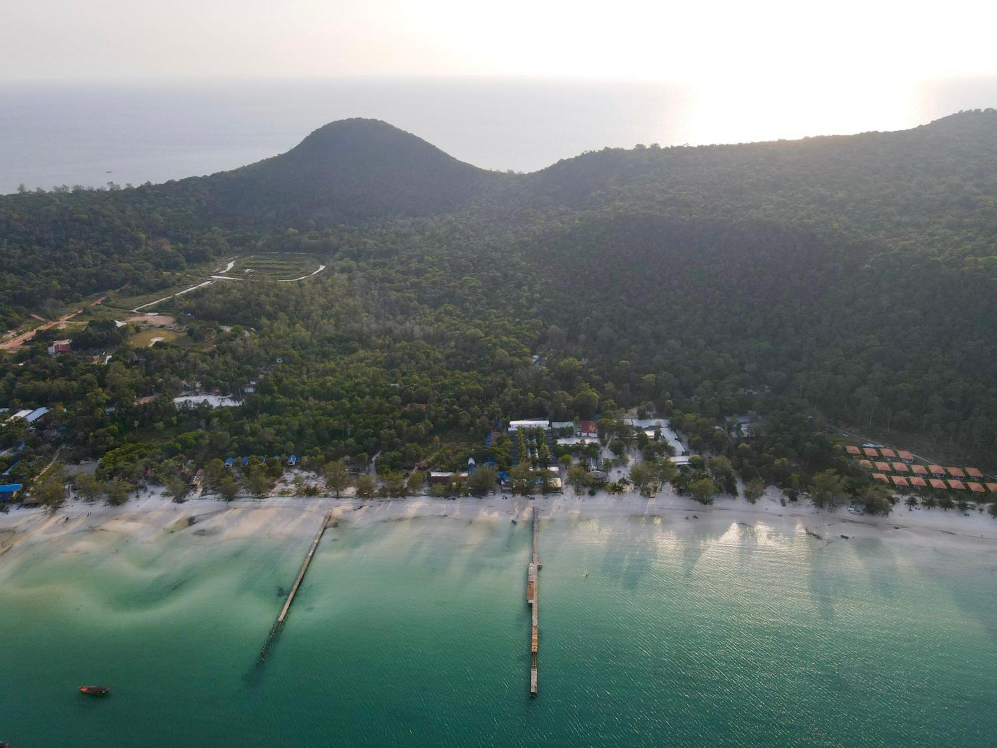Eden Beach Resort By Ehm Koh Rong Sanloem Exterior foto